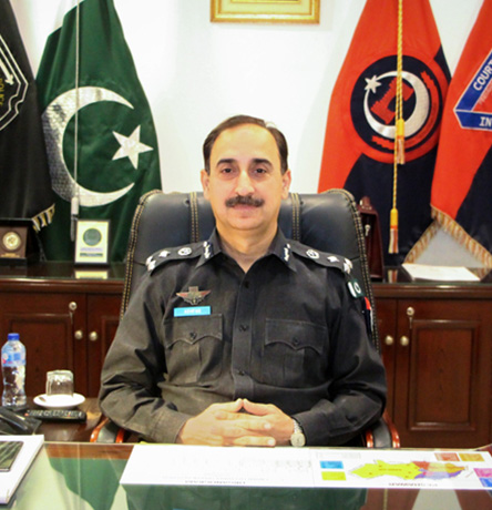CCPO Syed Ashfaq Anwar 01 Peshawar Traffic Police